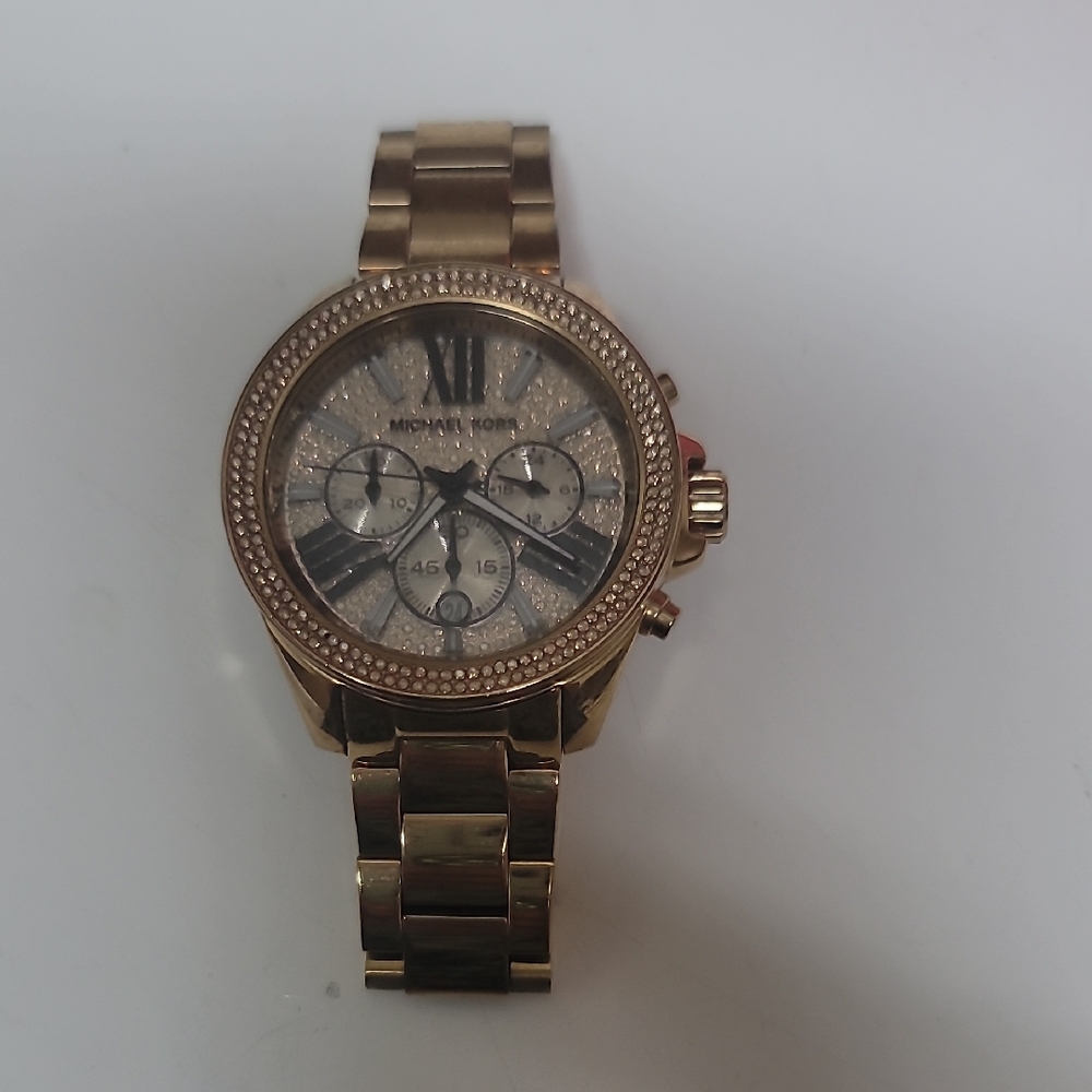Michael Kors Gold-Tone Women's Watch ⏱️